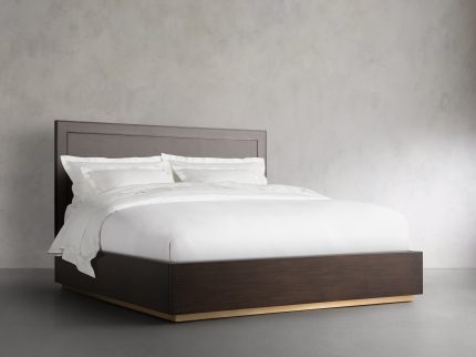 Malone Plinth Bed in Sparrow
